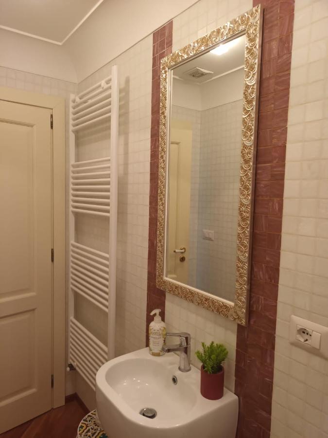 B&B Ai Due Santi Lecce Exterior foto